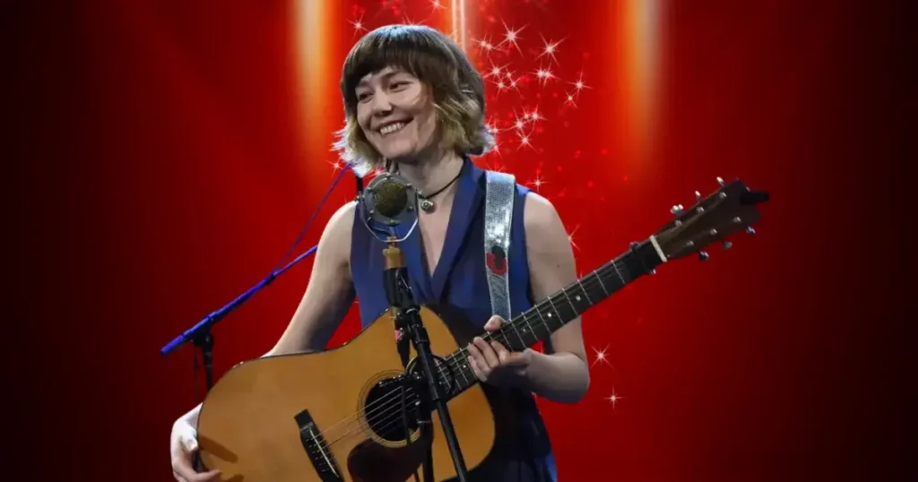 How Does Molly Tuttle Balance Fame and Privacy?